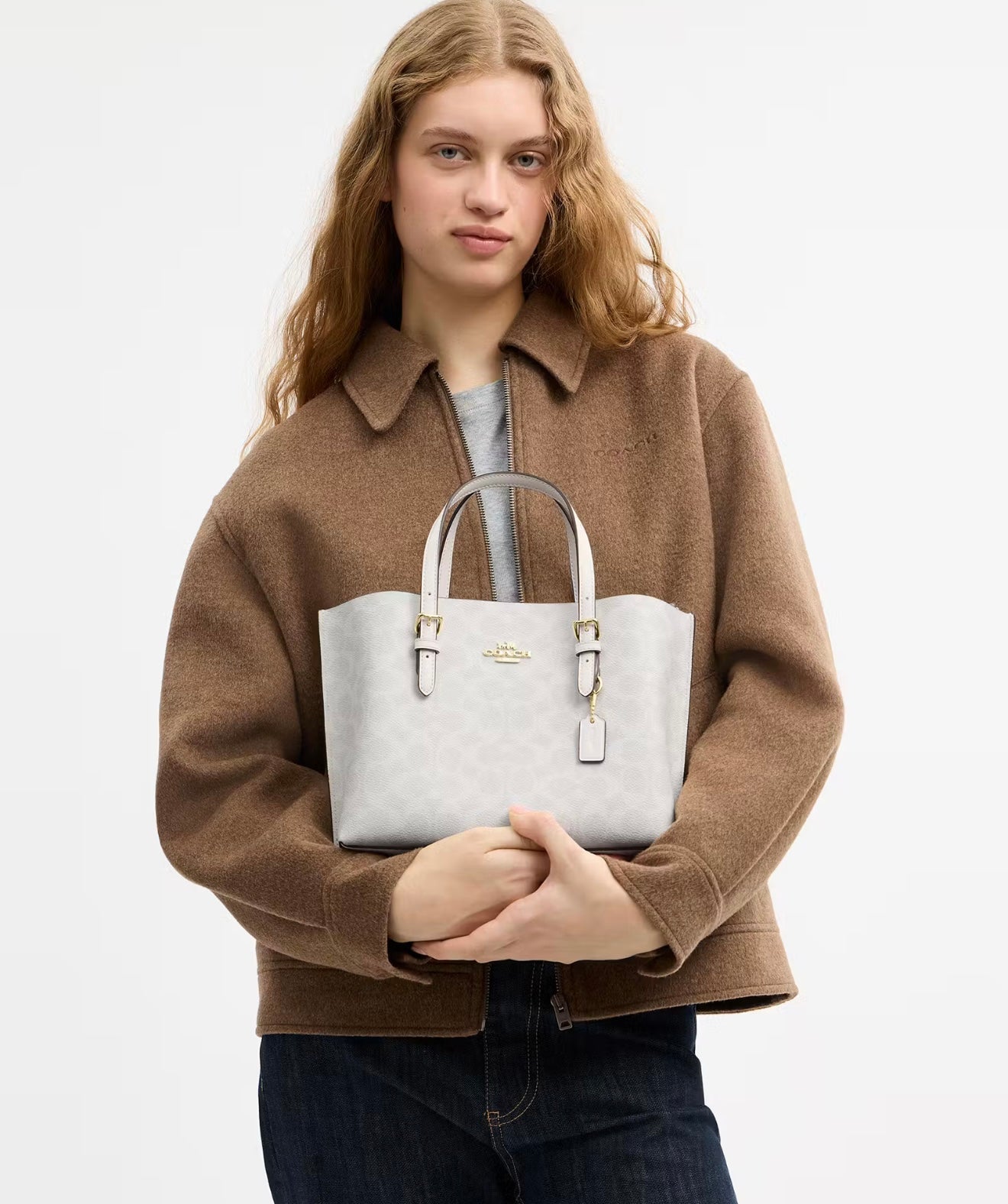 Coach Mollie Tote 25 in Signature Canvas (Gold/White/Chalk)