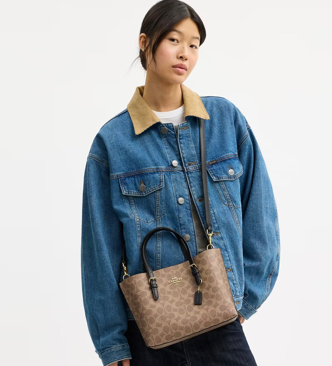 Coach Mollie Tote Bag 25 in Signature Canvas (Gold/Tan/Black)